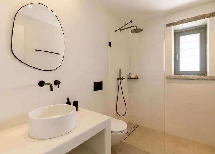 ヴィラ Lithi House